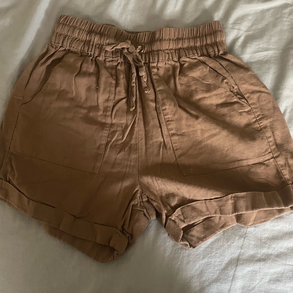 Brown trouser shorts 

Comfortable